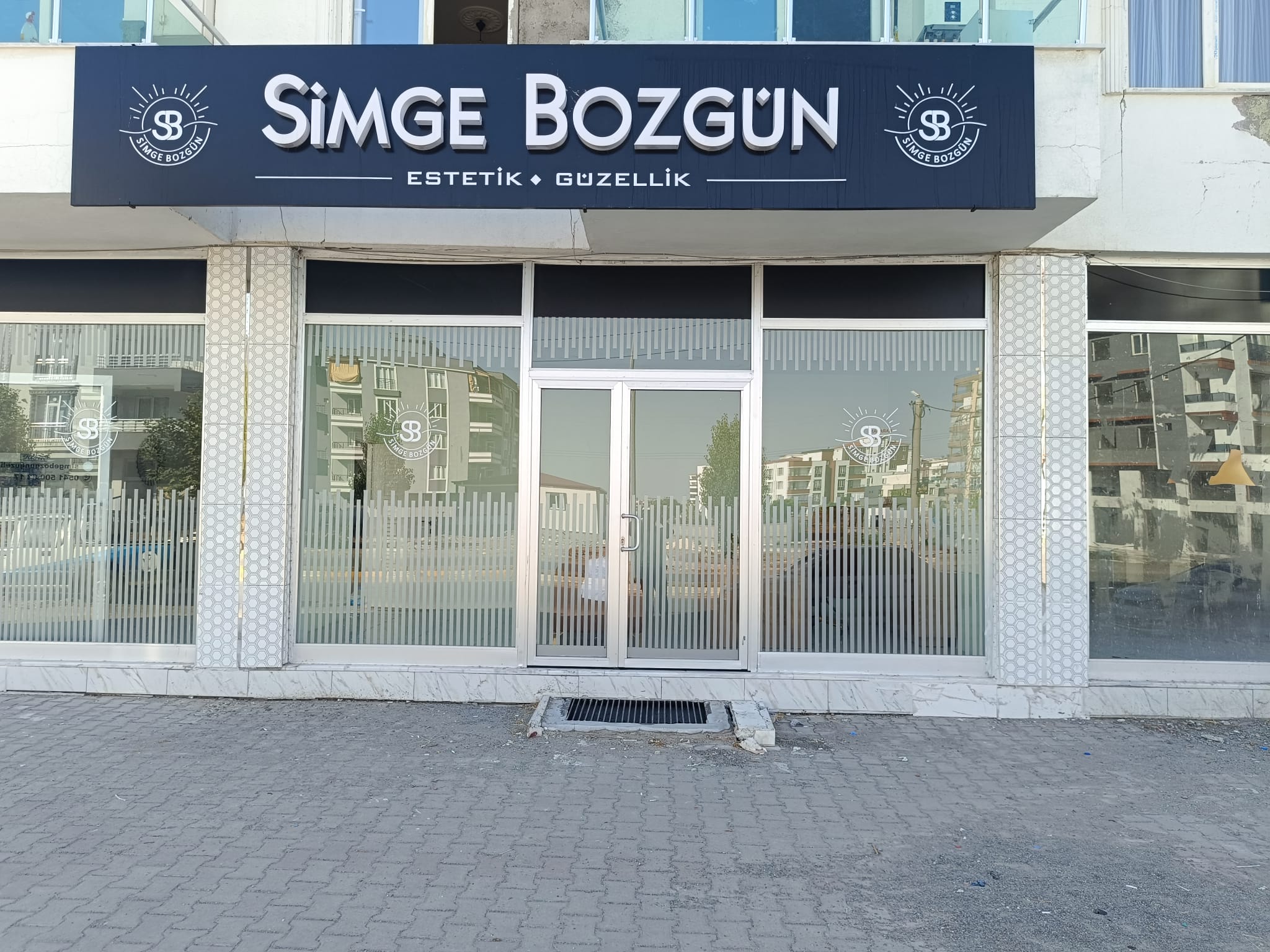 Dış Cephe Reklam Örnekleri